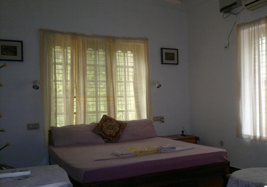 Ganesh House Homestay Ковалам Екстериор снимка
