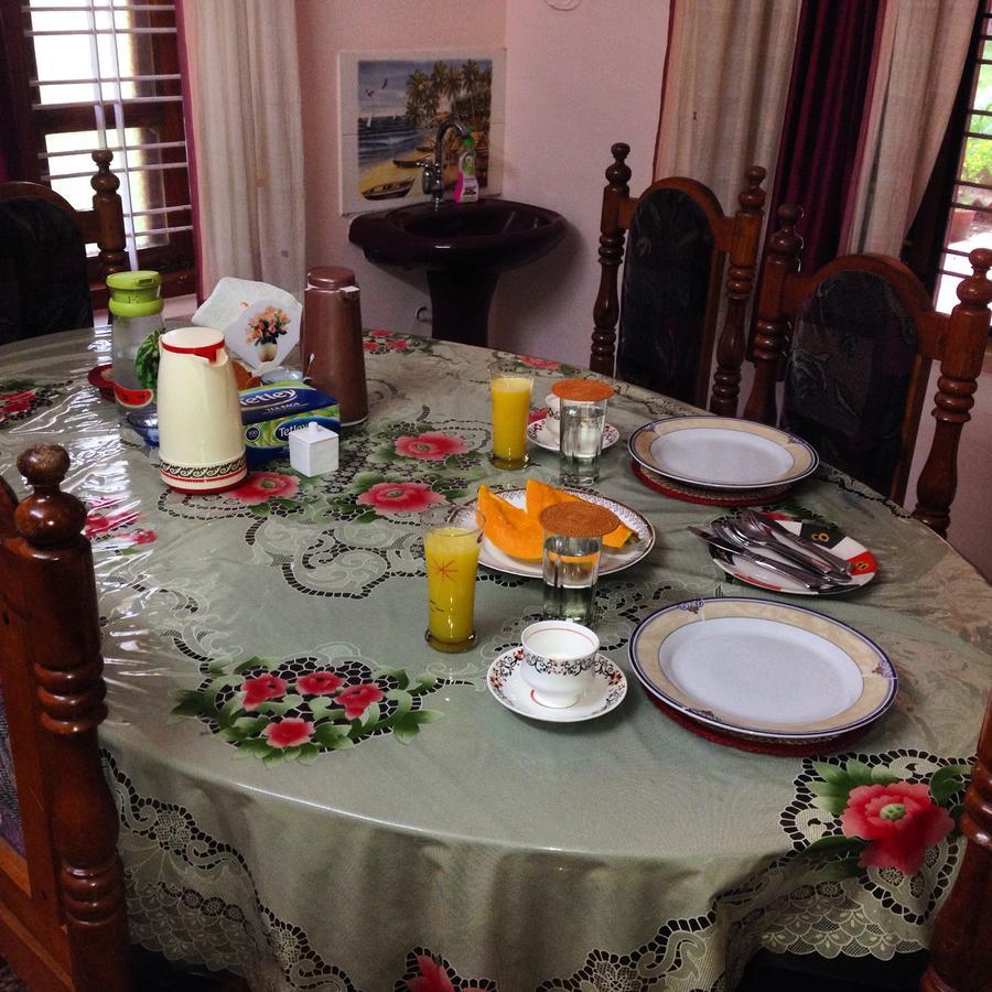 Ganesh House Homestay Ковалам Екстериор снимка