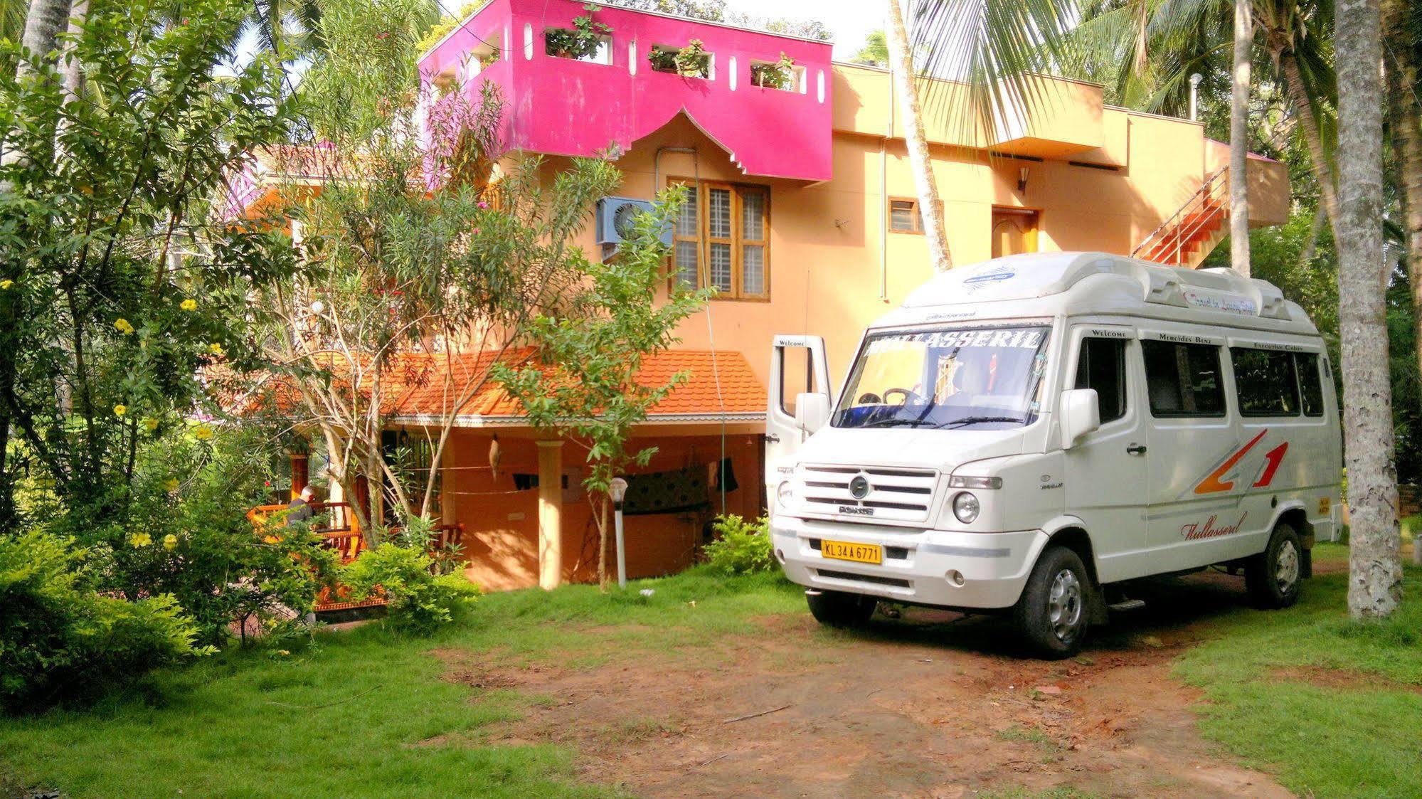Ganesh House Homestay Ковалам Екстериор снимка