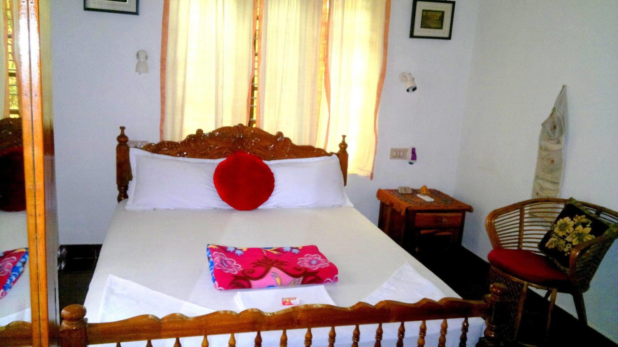 Ganesh House Homestay Ковалам Екстериор снимка